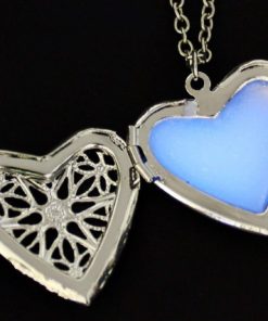 Silver Glow In The Dark Heart Shaped Locket Unique Uv-Rechargeable Necklace W.. 11 57 13b4439b 920d 43f6 9f07 82fdb6dbc902