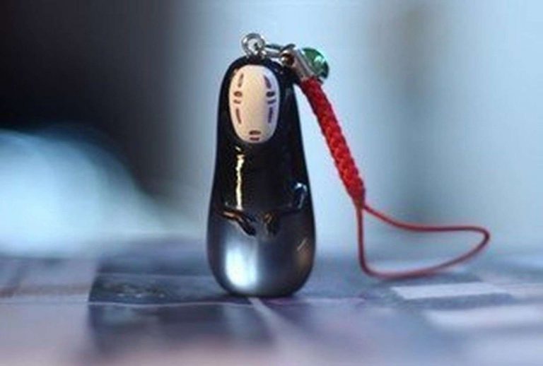 Spirited Away No-Face Model Figure Doll Translucence Pendant