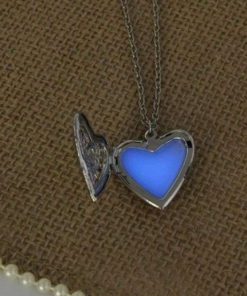 Silver Glow In The Dark Heart Shaped Locket Unique Uv-Rechargeable Necklace W.. 12 57 403af9cd b720 4dfb a507 3bd957dd406a