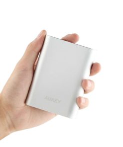 Aukey 10000Mah Portable Charger With Qualcomm Quick Charge 2.0 & Aluminum Cas.. 12 57 41bffa2c 83e6 494e 89f5 8b62e8b28617