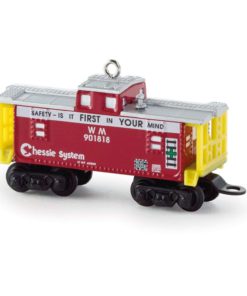 Hallmark Keepsake Ornament: Lionel Chessie Wm Train Caboose 4 57 bd082d95 6a0d 42a8 9d10 df18758946df