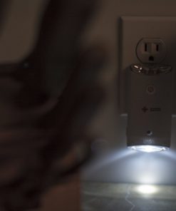 The American Red Cross Blackout Buddy The Emergency Led Flashlight Blackout A.. 12 57 f3857bf0 e854 441d a118 a1be84fbf74f