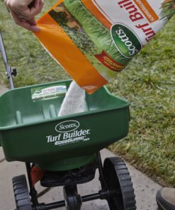 Scotts Turf Builder Lawn Food - Summerguard with Insect Control, 5,000-sq ft. (13.35lb.) (Lawn Fertilizer plus Insect Control) 5 M 5 71ZQF3YAajL