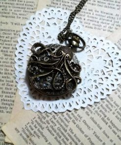 CaseCarnival Steampunk Large Octopus Pocket Watch Necklace - Octopus Sea Monster Pocketwatch Pendant (Brass) Brass 7 81SCjAoNX5L