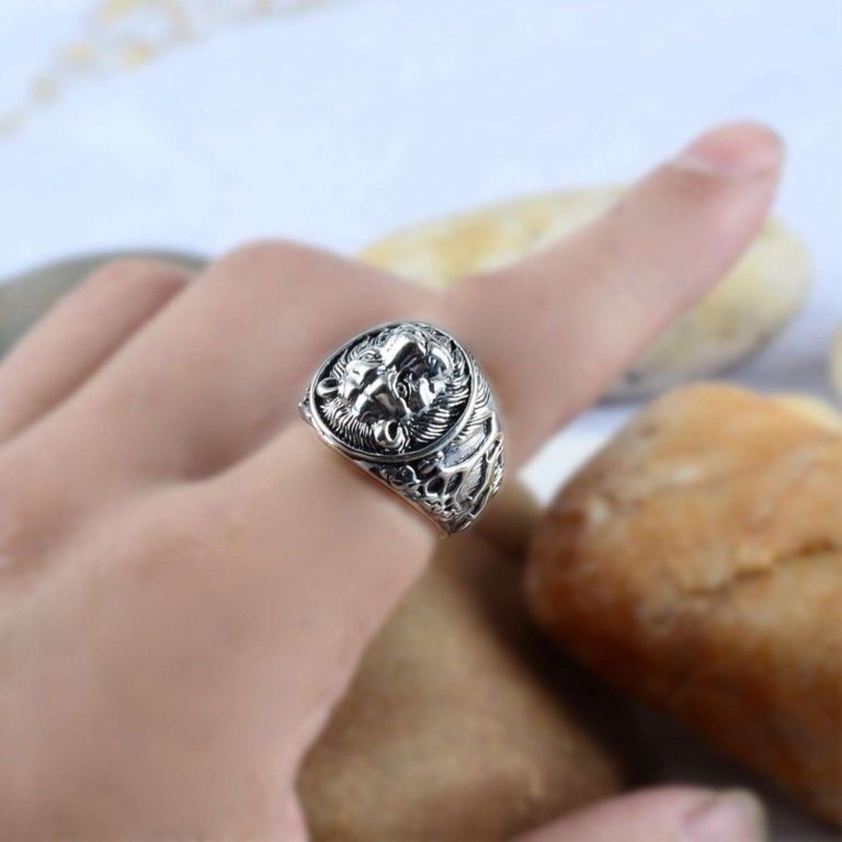 Moon Wings Solid Sterling Silver Lion Vintage Mens Ring 6 - $76.95