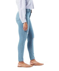 Signature by Levi Strauss & Co. Gold Label Women's Totally Shaping Skinny Jeans (Standard and Plus) 14 Frosty Lakes 9 51eruF7d7XS