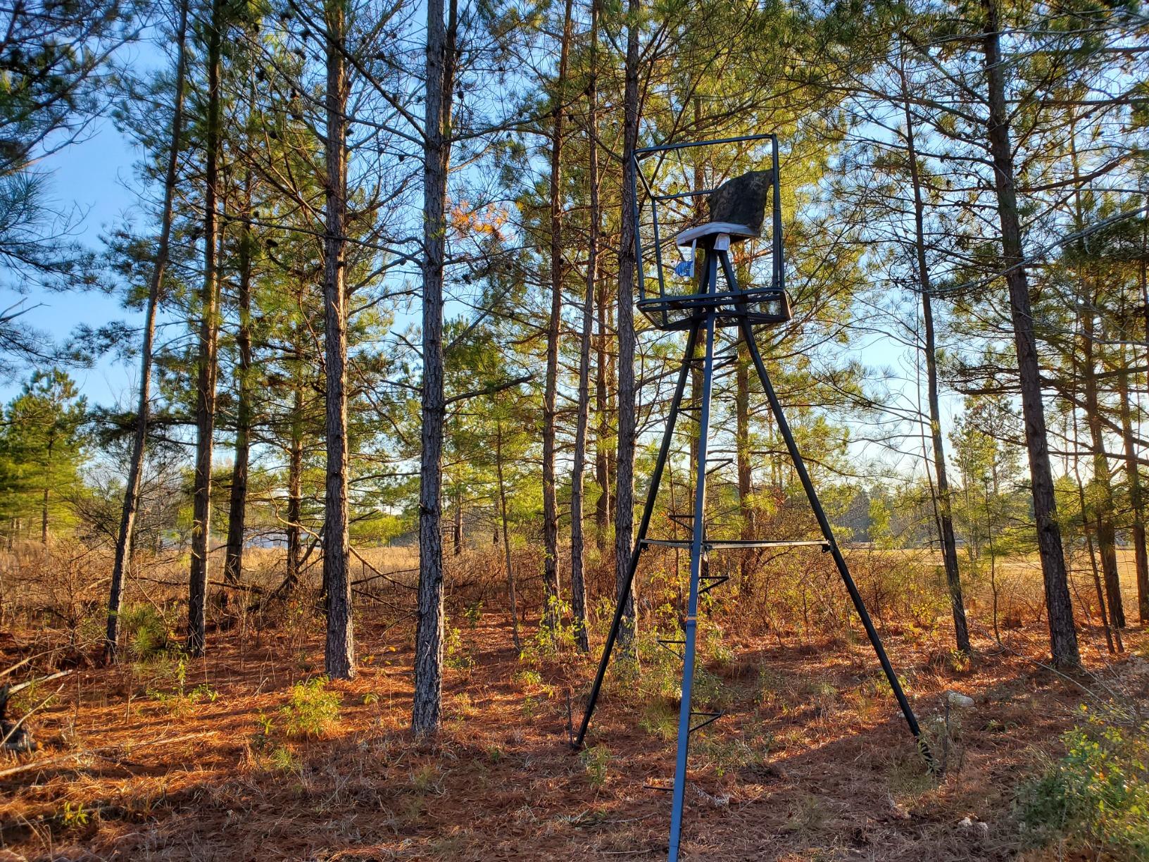 Guide Gear 13' Deluxe Tripod Deer Stand Swiftsly