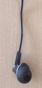 Panasonic ErgoFit Wired Earbuds, In-Ear Headphones with Microphone and Call Controller, Ergonomic Custom-Fit Earpieces (S/M/L), 3.5mm Jack for Phones and Laptops - RP-TCM125-K (Black) Black With Mic 48 21GRe2H8nL