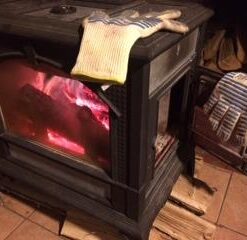 Heat Resistant Gloves, 932°F EN407 Certified. Thick but Light-Weight, Flexible for Oven and BBQ, 2 Blue Gloves, One Size 24 310rYc LgpL