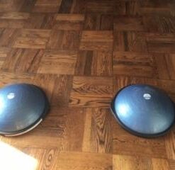 BOSU Sport Balance Trainer, Travel Size Allows for Easy Transportation and Storage, 50cm, Blue/Black 39 31YpUaMCZYL
