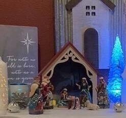 Jim Shore Heartwood Creek 9-Piece Mini Nativity Set Stone Resin Figurine, 9.75” 13 31n75LJrwQL