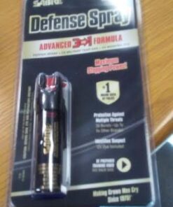 SABRE Advanced Pepper Spray, 3-in-1 Formula Contains Maximum Strength Pepper Spray, CS Military Tear Gas and UV Marking Dye, Compact Belt Clip for Easy Carry and Fast Access, 35 Bursts Black 50 412GNdOONL