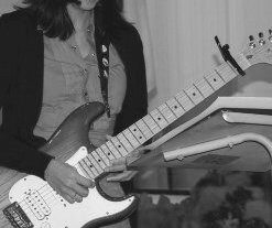 D'Addario Accessories Locking Guitar Strap - Guitar Accessories - Electric Guitar Strap, Acoustic Guitar Strap, Acoustic Electric Guitar Strap & Bass Guitar Strap - Black 38 413bXGIrdoL 1