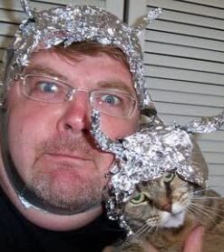 Old Timer 7OT Cave Bear Traditional Lockback Pocket Knife with 3.9in High Carbon Stainless Steel Blade, Sawcut Handles, and Leather Belt Sheath for Hunting, Camping, Whittling, EDC, and Outdoors 45 41KngZ4Hl9L