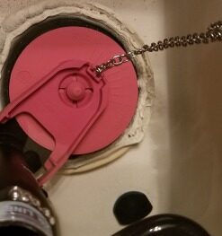 Fluidmaster 502P21 PerforMAX Universal Water-Saving Long Life Toilet Flapper for 2-Inch Flush Valves, Adjustable Solid Frame Design, Easy Install, Red, 1 pack 29 41MIjbkWZ9L