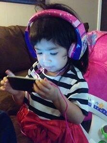 Sakar Kids Safe Over The Ear Headphones, Volume Limiter for Developing Ears, 3.5MM Stereo Jack, Recommended for Ages 3-9 My Little Pony 28 41OWZTwGV5L