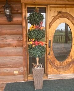 Silk Decor 1 4'TRI Ball Boxwood TOP.(P) GRTT Greenery, 48-in, Two Tone Green 29 41WtEM HTBL