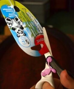 Maped Helix USA Koopy Spring-Assisted Educational Scissors, Kids, 5 Inch, Blunt Tip, Right Handed Use (470249US),Black/White Set of 1 25 41ZjYLxssL