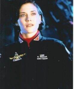 Stacy Haiduk as Katherine Hitchcock in SeaQuest DSV in uniform close up 8 x 10 photo