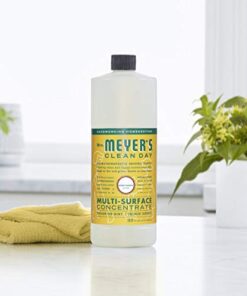 Mrs. Meyer's Clean Day's Multi-Surface Cleaner Concentrate, Dilute With Water for a Fresh, Lasting Clean, Use to Clean Floors, Tile, Counters, Honeysuckle Scent, 32 oz 32 Fl Oz (Pack of 1) 13 41gjEV0H9UL
