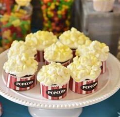 Cakebe Cake Cupcake Kit-68pcs Supplies and Cookie Decorating Kit with Piping Bags Frosting Icing Tip, 1, silver 31 41tDFcsm3OL