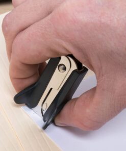 1InTheOffice Staple Remover, Claw Staple Remover, Staple Remover Tool, Black, 6 Pack" 11 513Km7A9wlL