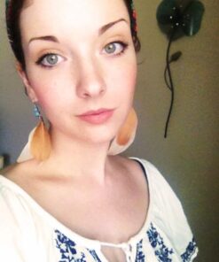 Olay Face Moisturizer, Complete All Day Moisturizer With Sunscreen Broad Spectrum SPF 15 - Sensitive, 4 fl. Oz, 1 unit 4 Fl Oz (Pack of 1) 25 513Z1cMe3xL