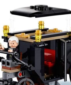 LEGO Fantastic Beasts: The Crimes of Grindelwald - Grindelwald’s Escape 75951 Building Kit (132 Pieces) (Discontinued by Manufacturer) 39 514stbqdVTL
