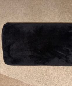 Amazon Basics Under Desk Foam Foot Rest with Washable Cover Comfortable Foot Stool for Home and Office, Black, 5.1 x 10.2 x 17.3 Inch 25 516OBZf2u6L