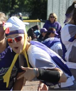 Rhode Island Novelty Chicken Hat, One Per Order 14 516qDFeNuNL