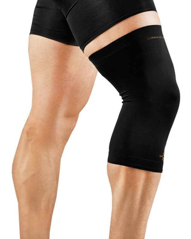 Catalog 4 Tommie Copper Men's Recovery Refresh Knee Sleeve, Black, X-Large