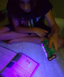 Educational Insights Nancy B's Science Club Black Light Illuminator & Nature's Mysteries Journal 17 519I5IrW4L