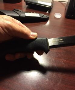 Morakniv Carbon Steel Fixed-Blade Bushcraft Survival Knife with Sheath and Fire Starter, Black, 4.3 Inch 29 519hnxhcqcL