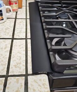Linda’s Essentials Silicone Stove Gap Covers (2 Pack), Heat Resistant Oven Gap Filler Seals Gaps Between Stovetop and Counter, Easy to Clean Stove Gap Guard (21 Inches, Black) 21 Inches 47 51BafurUyKL