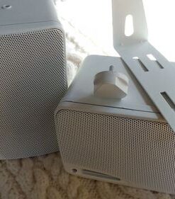 Pyle 3-Way Waterproof Marine Box Speakers - 3.5" 200 Watt Dual Indoor Outdoor Speaker System - Weatherproof/Waterproof Outdoor Speaker - Home, Boat, Pool, Patio Indoor Outdoor Use PLMR24S (Silver) Silver 29 51DV4pGcfyL