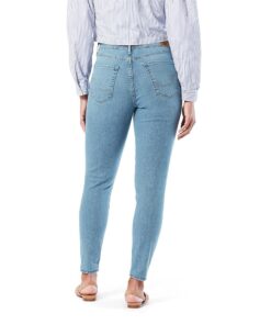 Signature by Levi Strauss & Co. Gold Label Women's Totally Shaping Skinny Jeans (Standard and Plus) 14 Frosty Lakes 10 51EUVFFZfVS