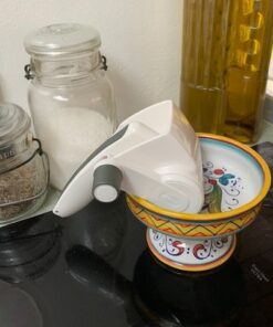 Zyliss Professional Cheese Grater, NSF Certified - Rotary Cheese Grater - Handheld Cheese Grater with Handle - Vegetable, Chocolate, Hard Cheese & Nut Grater - White Restaurant Cheese Grater 44 51F3uplZoL