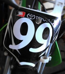 Vinyl Ease 30 Sheets 6" x 12" Assorted Colors Gloss Permanent Adhesive Vinyl for Cricut, Silhouette, Pazzles, Craft ROBO, QuicKutz, Craft Cutters, Die Cutters, Sign Plotters - V0001 58 51IqssYYjqL