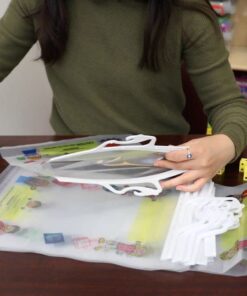 Really Good Stuff Hang-Up Clear Plastic Bags – Store Student Materials, Books, Center Activities – Safely Send Home Assignments – Sturdy Snap Shut Hanging Plastic Bags, 11”x13 3/4” (Set of 12) 15 51KzbWS56QL