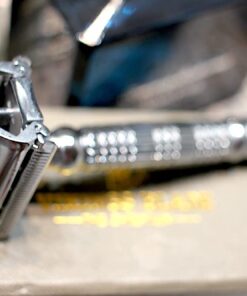 VIKINGS BLADE The Chieftain Safety Razor + 5 Swedish Platinum Super Blades + Carry Case Chromium Silver 52 51LNdPWE1qL