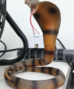 Safari Ltd. Cobra Figurine - Detailed 36" Flexible, Plastic Model Figure - Fun Educational Play Toy for Boys, Girls & Kids Ages 18 Months+ 36 51LiUkfhQHL