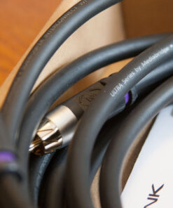 Mediabridge ULTRA Series Subwoofer Cable (15 Feet) - Dual Shielded with Gold Plated RCA to RCA Connectors - Black 31 51NwnEtuvXL