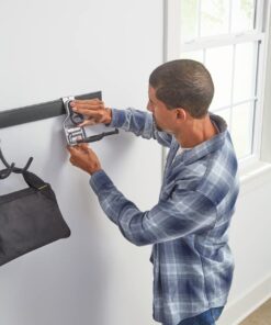 Rubbermaid FastTrack Garage Storage System Tool Hanging Kit, Garage Organization, Wall Mount Holder for Garden Lawn Tools 2 Rails, 4 Hooks 33 51OF vfLeEL