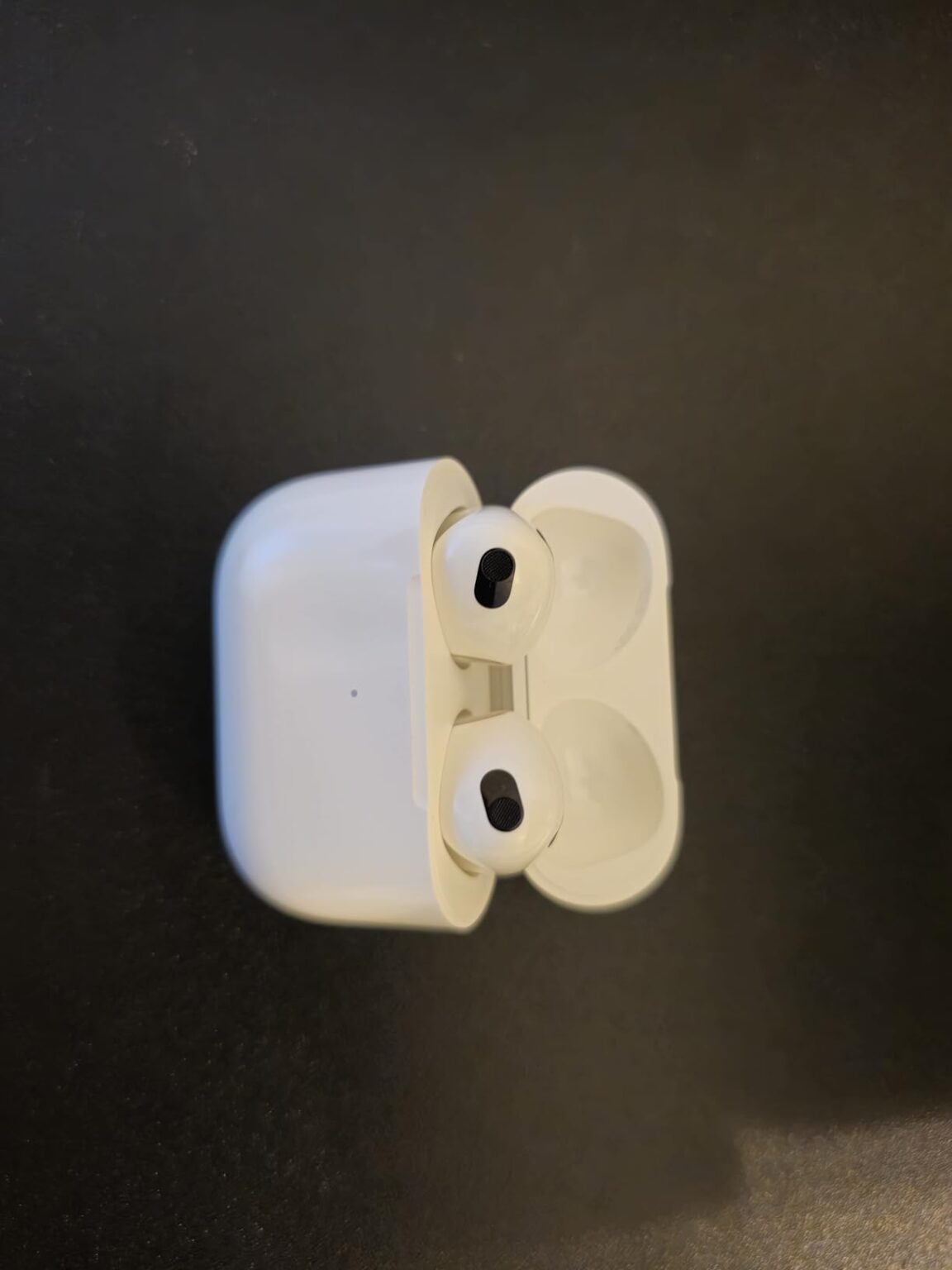 Apple AirPods (3rd Generation) Wireless Ear Buds, Bluetooth Headphones ...