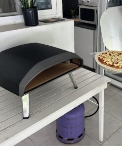 Ooni Koda 16 Gas Pizza Oven – 28mbar Outdoor Propane Pizza Oven - Portable Pizza Oven For Authentic Stone Baked 16 Inch Pizzas – Ideal for Any Outdoor Cooking Enthusiast - Countertop Pizza Oven 59 51Q7xKvX9L