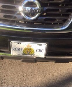 Coleman Cable 046978806 12-Outlet Metal Workshop Power Strip, 4-Feet 38 51VGgSl5CL