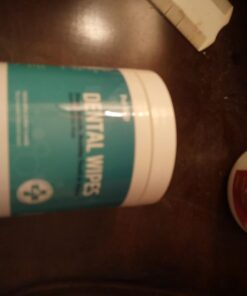 Pet MD Dog Breath Freshener Dental Wipes for Dogs - Tartar and Plaque Remover for Teeth Cleaning - Fresh Apple & Mint Scent Bad Breath Treatment for Dogs - 100 Count 35 51WFCcFfKQL