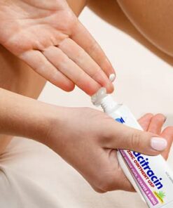 (4 Pack) Globe Bacitracin Zinc Ointment + Aloe 1oz, Antibiotic Ointment, Essential Antibiotic First Aid Supplies, Healing Action, Maximum Antibiotic Power, Prevents Infection in cuts, scrapes, Burns 22 51WFRgfuSAL