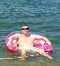 INTEX 58859EP Sit 'N Float Inflatable Lounge: Built-In Cup Holders – Heavy-Duty Handles – 220lb Weight Capacity – 58" x 39" – Colors May Vary 33 51XMOYTfidL