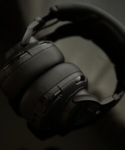 JBL Quantum ONE - Over-Ear Performance Gaming Headset with Active Noise Cancelling (Wired) - Black, Large Headphones 73 51XxlmtJR2L